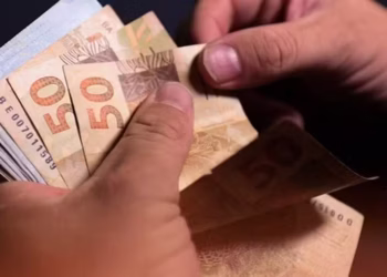 Justiça manda Governo do RN pagar 13º da Saúde ainda em dezembro