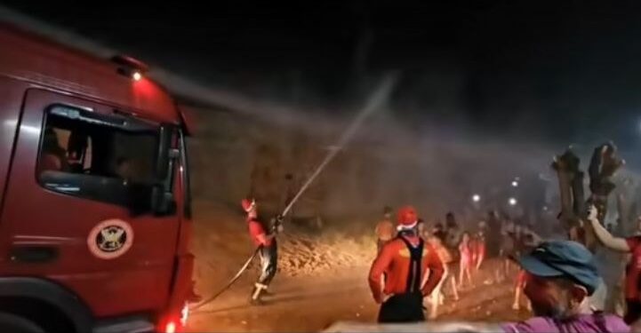 Corpo de Bombeiros faz a festa das crianças em Assú