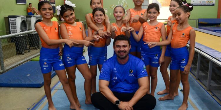 Apresentação especial encerra temporada do programa Jovem Promessa da Ginástica