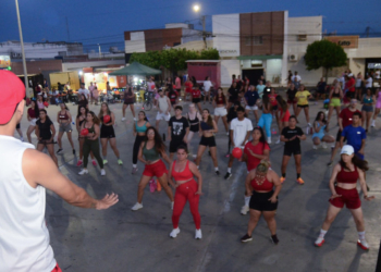 Aulas de dança retornam à Praça dos Patins nesta terça-feira em Mossoró