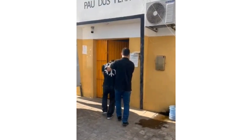 Homem é preso em Pau dos Ferros por compartilhar conteúdo pornográfico de ex-namorada