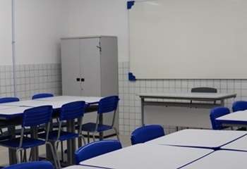 SEEC abre seleção para 210 bolsas do Programa Mais Professores na rede estadual