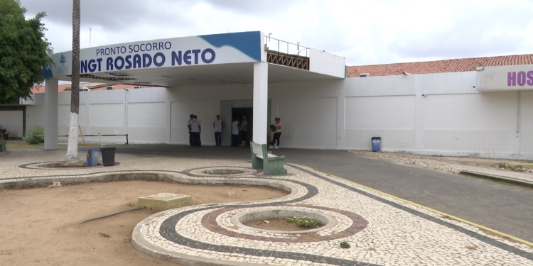Sindicato denuncia atraso salarial de terceirizados da saúde e ameaça greve em hospitais regionais de Mossoró