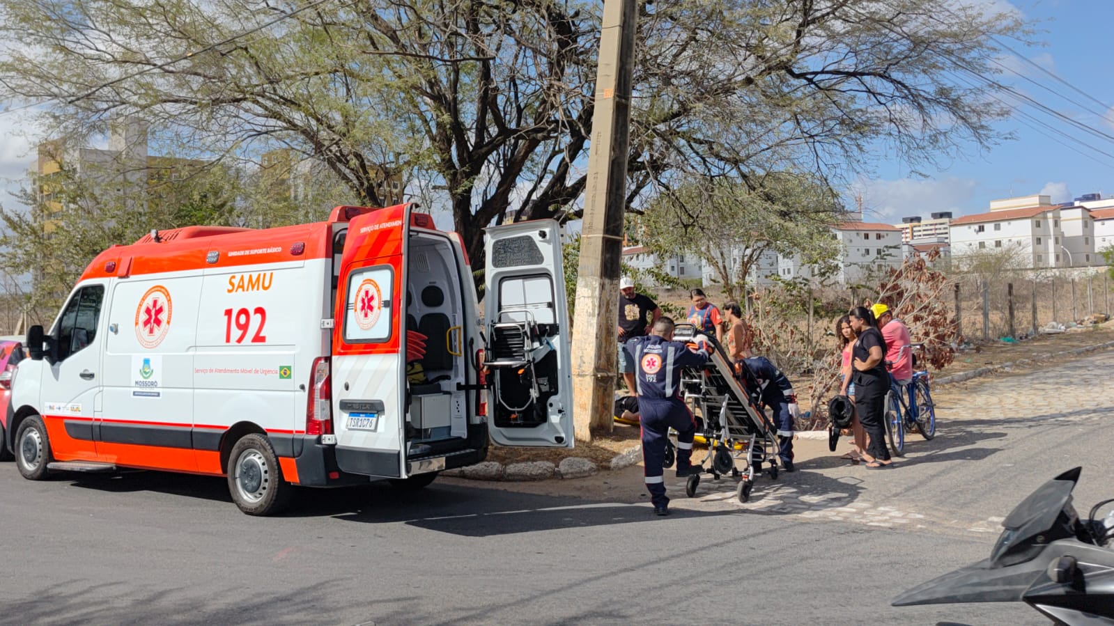 Acidente de trânsito deixa duas pessoas feridas na Avenida Rio Branco, em Mossoró