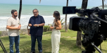 Conversa de Alpendre encerra temporada com entrevista de Álvaro Dias