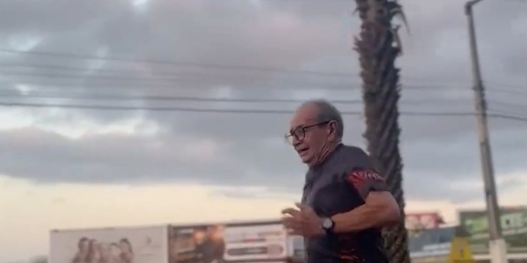 Aos 81 anos, Zé Jamildo é eleito corredor do ano após temporada com 24 provas e 23 pódios