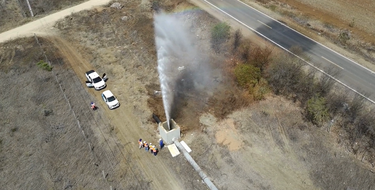 Novo sistema adutor começa a levar água a bairros de Mossoró
