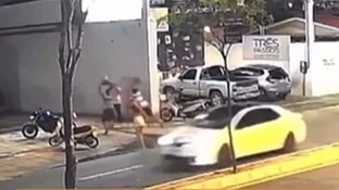 Protesto de motoentregadores cobra justiça após colega ser espancado no trânsito em Mossoró