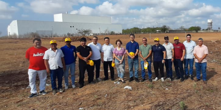 Empresa chinesa de equipamentos agrícolas visita terreno para possível fábrica em Mossoró