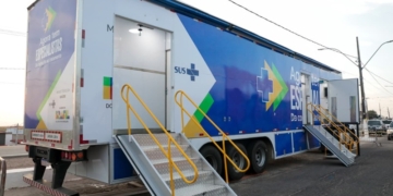 Carreta de oftalmologia começa a atender no RN e mira fila de catarata em 21 municípios