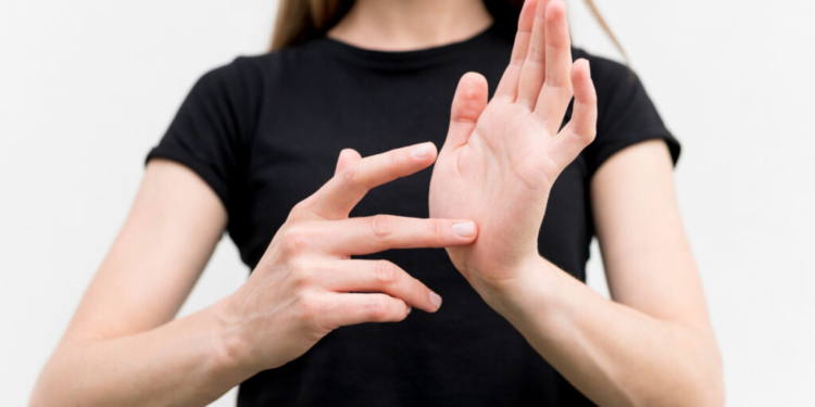 Uern abre inscrições para cursos de Libras no semestre 2026.1