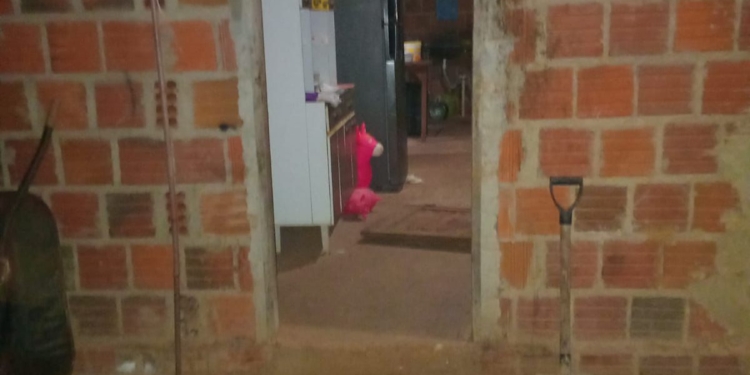 Adolescente é morto a tiros dentro de casa na Maísa