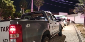 Criminosos metralham casas e deixam pai e filho feridos em Mossoró