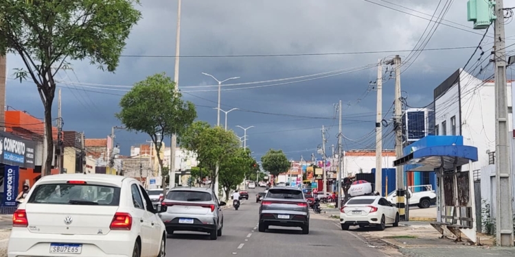 Mossoró registra queda de 169 raios nas últimas 24 horas; total chega a 2.699 no RN